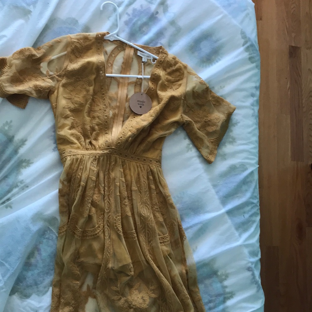 Honey punch  lace maxi dress - Picture 5 of 8